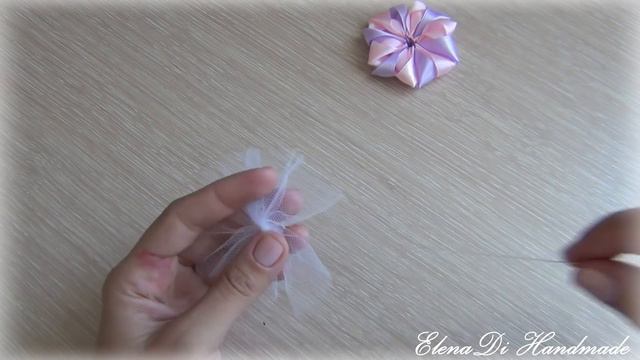 Нежные бантики на резиночках из атласных лент и фатина\Канзаши смотреть онлайн