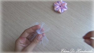 Нежные бантики на резиночках из атласных лент и фатина\Канзаши