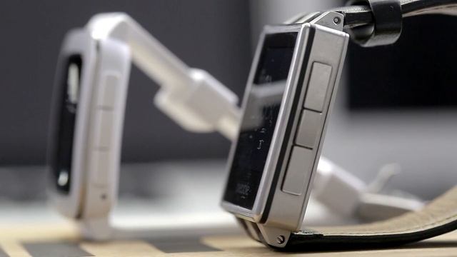 Первый взгляд на Pebble Time смотреть онлайн