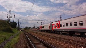 Фирменный поезд №034Я из Москвы в Сыктывкар проследует станцию Бужаниново