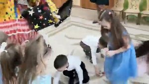 04.03.2021.Карлсон на празднике 8 марта в гостях у детей средней гр, с играми и поздравлениями!!