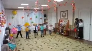 Праздник осени, в детском саду. Танец грибочков. Подготовительная группа. Мальчики
