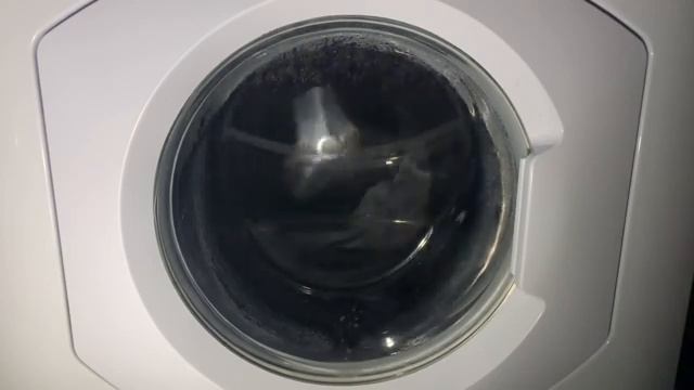 Hotpoint WMAO863 - Synthetics Resistant 40° + Time Saver смотреть онлайн