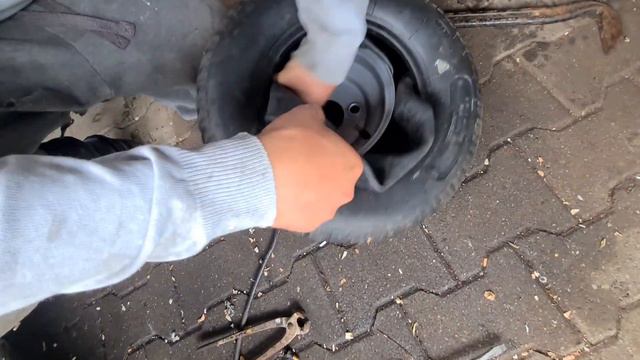 jansen mb 300 reifen flicken, backhoe tire repair / mini kepçe lastik tamir смотреть онлайн