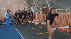 Открытое занятие "Обучение барьерному  бегу" (тренер-преподаватель Леонова Н.В.)