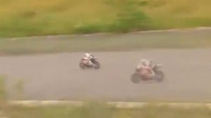 Мотоцикл на радиоуправлении Silverlit Gyro Buzz с гироскопом