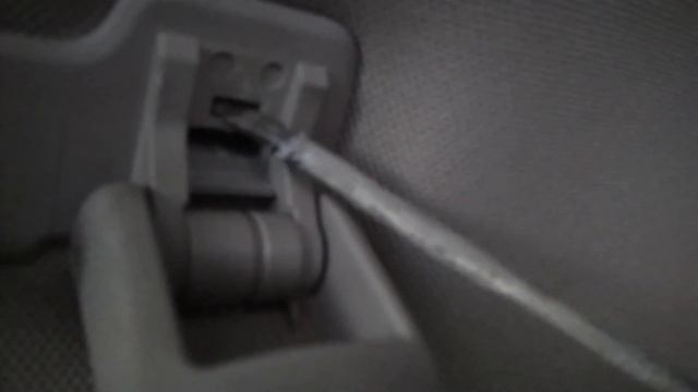 Как снять ручку потолка Мерседес W204 Mersedes смотреть онлайн