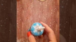 Новогодний фонарик на елку из бисера.