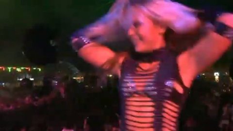 Armin Van Buuren Gaia Tuvan