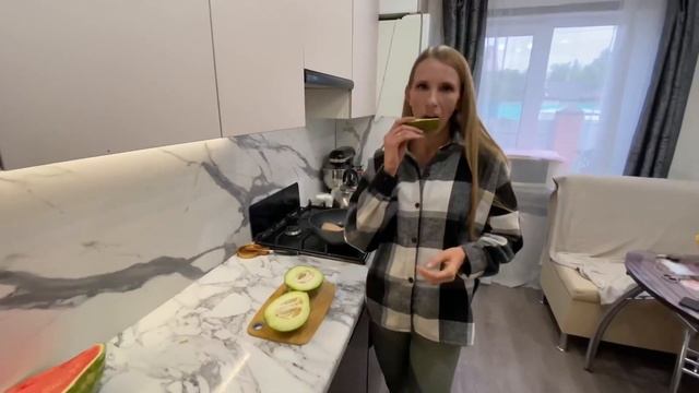 Постригала нарощенные ресницы ?Готовлю Вкусное Армянское блюдо. Пробуем первый раз Мукбанг смотреть онлайн