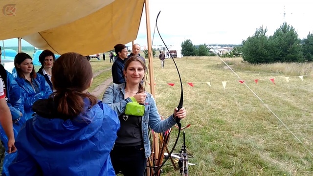 лучник, впервые стреляю смотреть онлайн