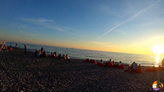 Закат на море в ноябре.