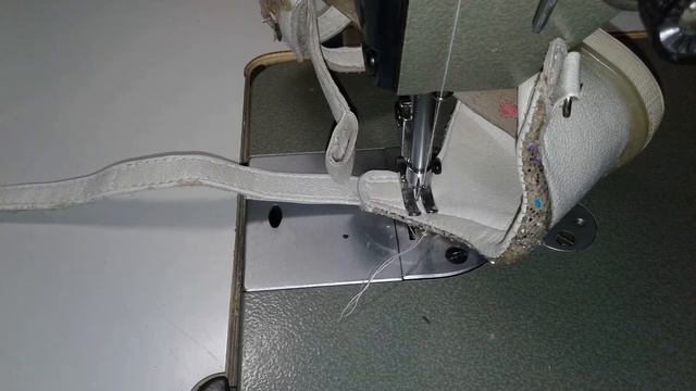 Как заменить липучки в детских сандалях. смотреть онлайн