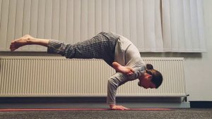 Галавасана - варианты выполнения.