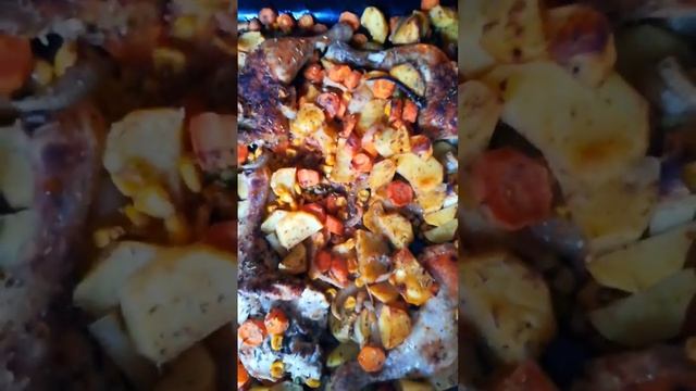 куриные ножки на кукурузе#мясо #курица #курицавдуховке #какприготовить #рецепт #food смотреть онлайн