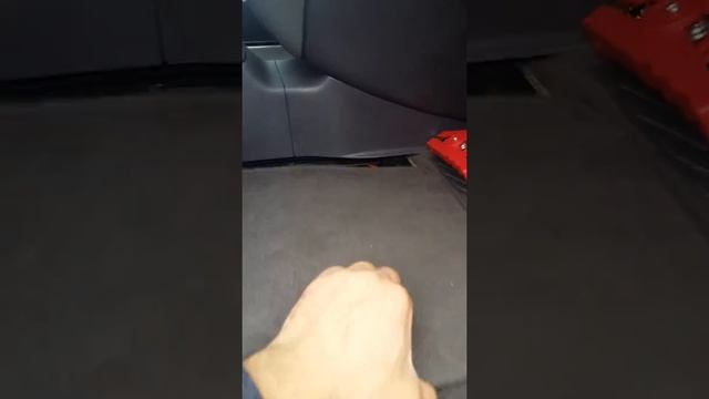 Mercedes A - Class Fuse Battery location смотреть онлайн