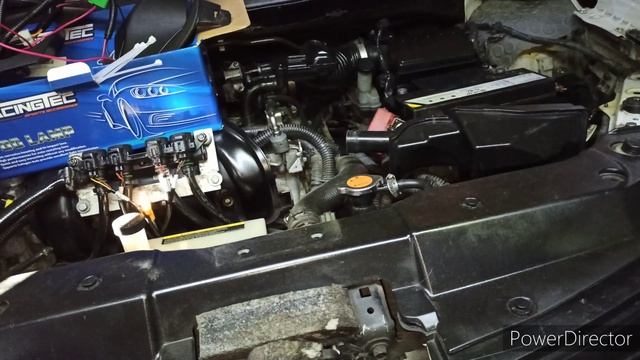 Cómo instalar Faros de Niebla en el Nissan Tiida (Auxiliares, Antiniebla) смотреть онлайн