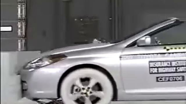 Краш-тест - Toyota Camry Solara Sport Convertible 2007 (IIHS) смотреть онлайн