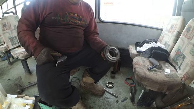 Замена выжимного подшипника  ММЗ  д-245 replace the release bearing, D-245