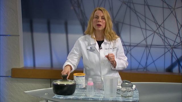 Newborn Baby Care for Parents | Formula Feeding Your Newborn at Home смотреть онлайн