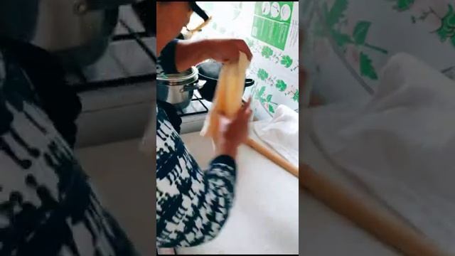 Плацинда с тыквой.Часть1. Да, и ещё замаринуем мясо для вкусного ужина??.И бонусом тесто. смотреть онлайн