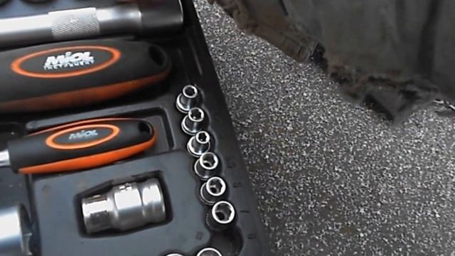 Подарок на днюху-набор инструментов. смотреть онлайн