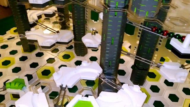 Giant GRAVITRAX PRO Tower on 24 Base Plates (Marble Advent Calendar Final 24/24) смотреть онлайн