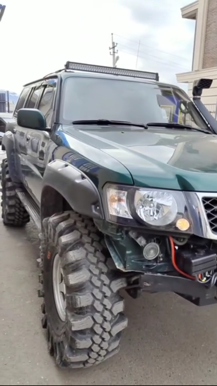 Длиннобазный Nissan Patrol 4.8 против короткого Nissan Patrol Y61 с двигателем 6.0 #shorts смотреть онлайн