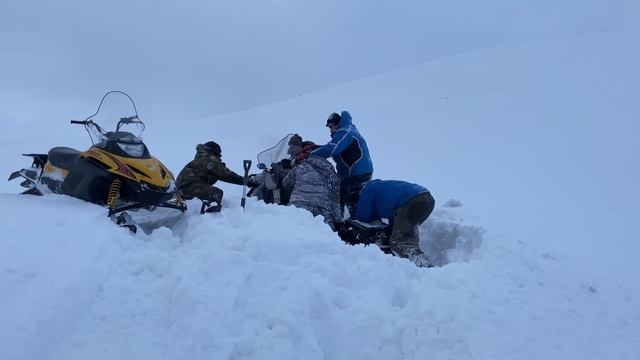 «ЗАСАДИЛИ» POLARIS TITAN 800!!!ПОКАТУШКИ НА СНЕГОХОДАХ POLARIS,ТАЙГА,YAMAHA,РЫСЬ,TIKSY,БУРАН…
