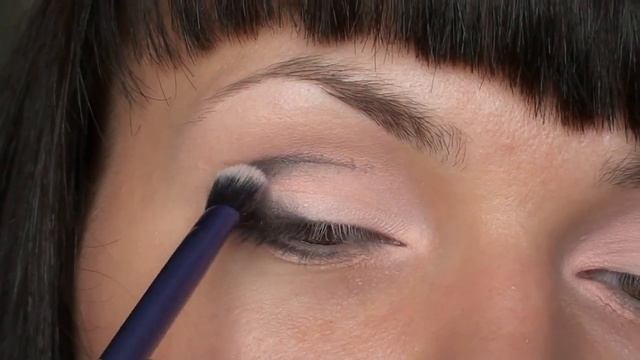 Персиковый макияж для серо-зелёных глаз смотреть онлайн