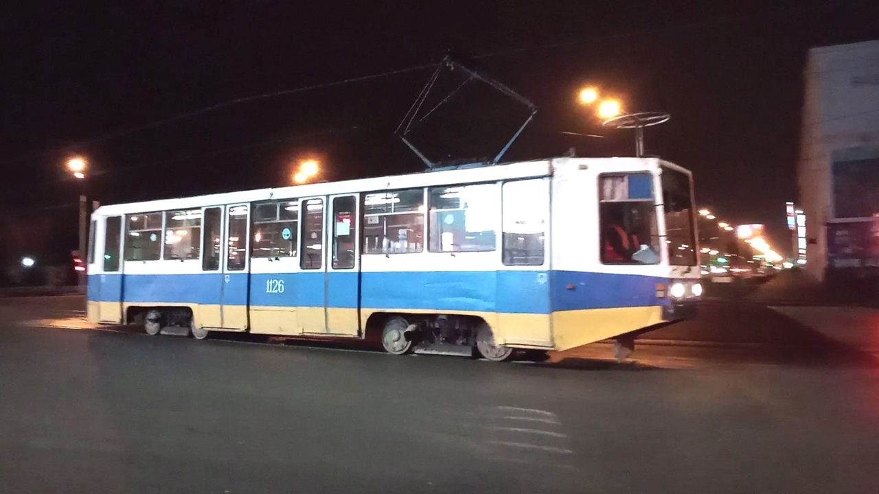 russia tram НОЧНОЙ ТРУДЯГА - РЕМ ВАГОН.ПОСЛЕДНИЙ ТРАМВАЙ ЗАЕЗД В ДЕПО ...