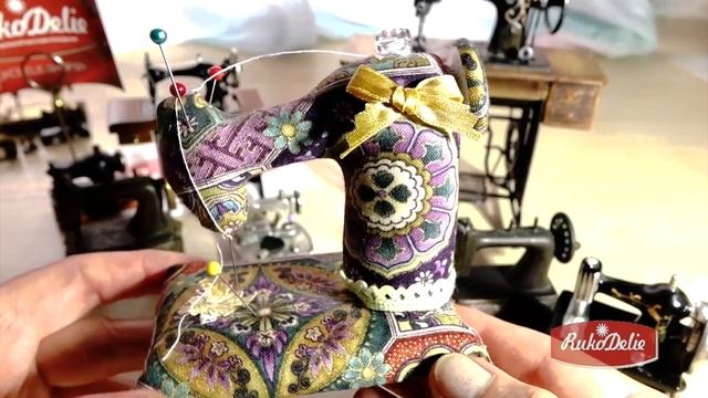 Коллекция Швейных Машин и Утюгов смотреть онлайн