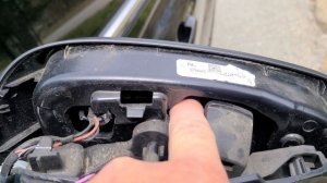 How to remove glass from Sideview mirror on 2020 Toyota Highlander