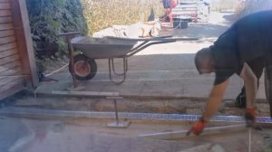 Как сделать отвод воды с участка при помощи пластиковых водоотводных лотков