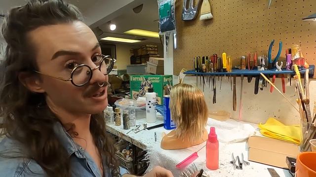 Retro Glam Makeover: Styling a 1970s Farrah Fawcett Mannequin's Iconic Hair смотреть онлайн