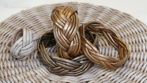 Браслет из бумажных трубочек своими руками.