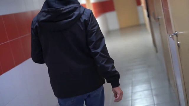 ПАРЕНЬ НАШЕЛ КЛАД В ТУАЛЕТЕ!!! ЭТИ КЛАДМЕНЫ УЖЕ ПЕРЕХОДЯТ ГРАНИЦЫ! никита ржавый отмечает 8мес. смотреть онлайн