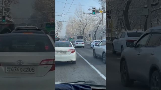 Almaty. Winter. The roads. Алматы. Проспект Абая