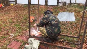 Дровник. Клетка для дров своими руками.