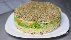 Делюсь рецептом новенького салата к праздичному столу.mp4