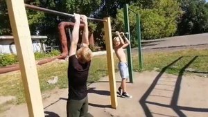 ВОРКАУТ ИГРА -5/ ДЕТИ И ПОДРОСТКИ РЕШАЮТ КТО ИЗ НИХ ЛУЧШИЙ ВОРКАУТ АТЛЕТ!!!!
