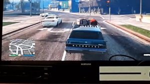 Как поставить полицейскую машину в гараж в gta 5 oнлайн!!!Наглядно не показано