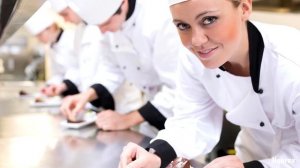 10 САМЫХ НИЗКООПЛАЧИВАЕМЫХ ПРОФЕССИЙ В РОССИИ