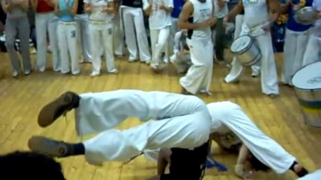 Mundo Capoeira - Workshop mestrando Samuca - 080126-08 смотреть онлайн