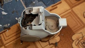 #Узнаем строение Пылесоса И Старого телевизора #