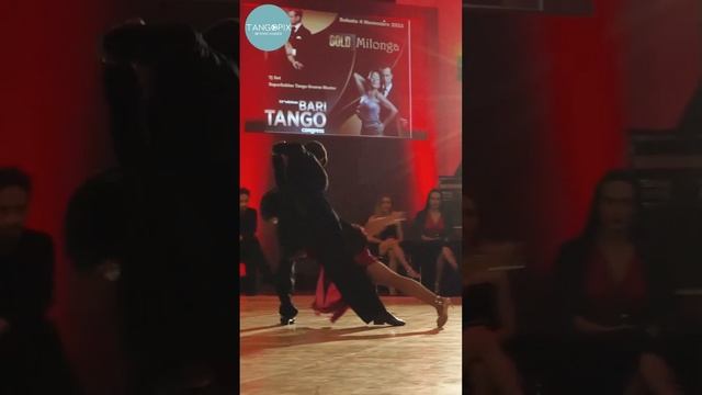 Julián Sanchez & Bruna Estellita dance Tango Bardo - Loca