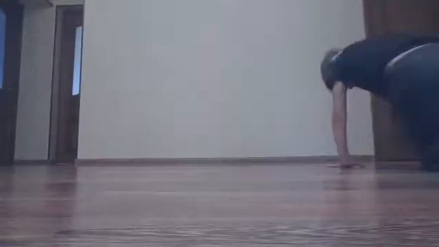 Домашнее задание от Bboy Bullet from Space для онлайн брейк данс лагеря #upgradezcamp ! смотреть онлайн