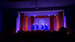 А у меня сухарик есть в кармане