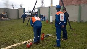 Тушение силового трансформатора порошковым огнетушителем ОП-5 (з)
