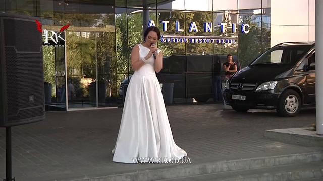 Клип невеста сбежала со свадьбы.